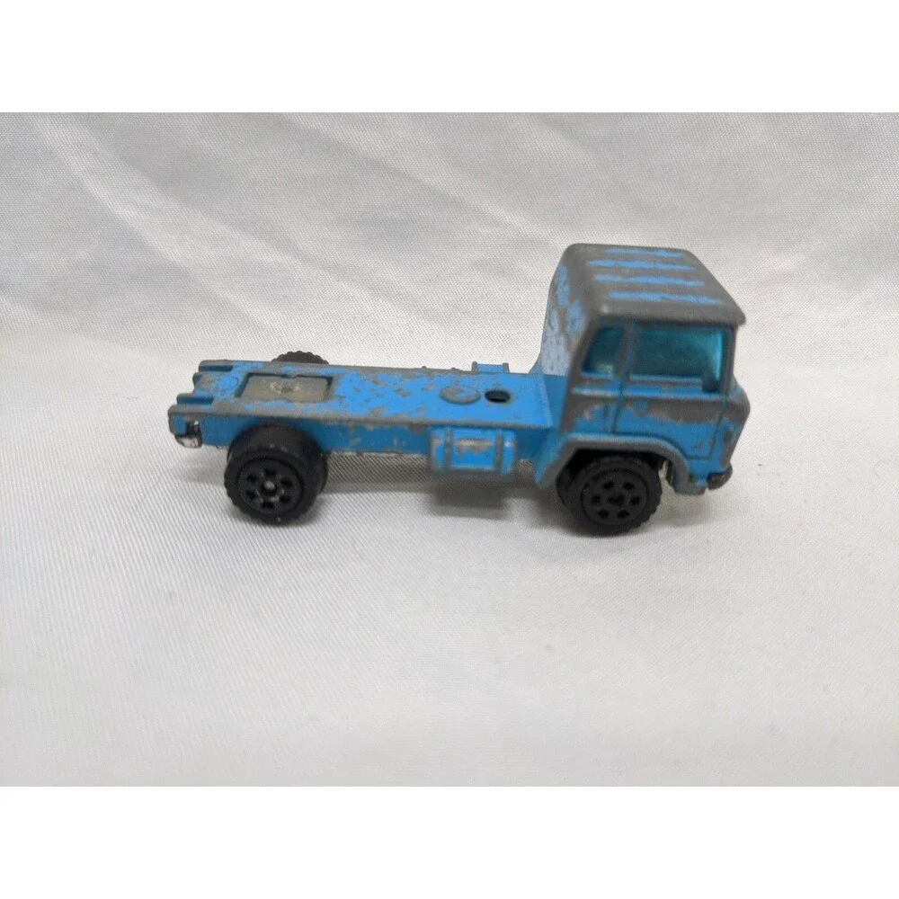 Yat Ming vintage blue